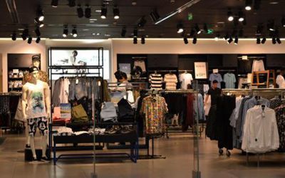智慧賦能，重塑體驗 服裝鞋帽行業智慧門店系統引領零售新變革